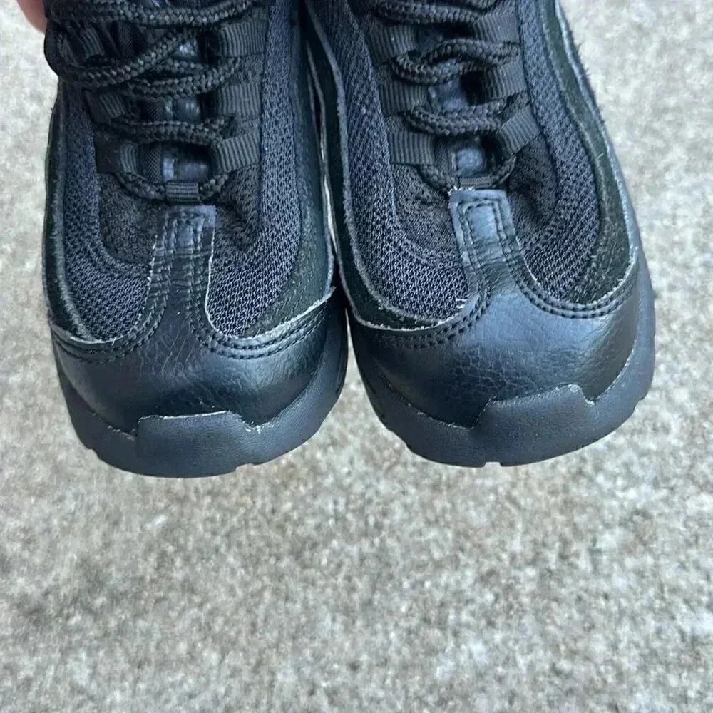 Nike Air Max 95 Low Triple Black Kids Size 9C - Picture 12 of 12